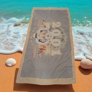 Disney Animal Kingdom Tiger Beach Towel (EUC)